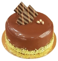 Mutluluk Dilimi: 2-3 Kişilik Sade Çikolatalı Yaş Pasta